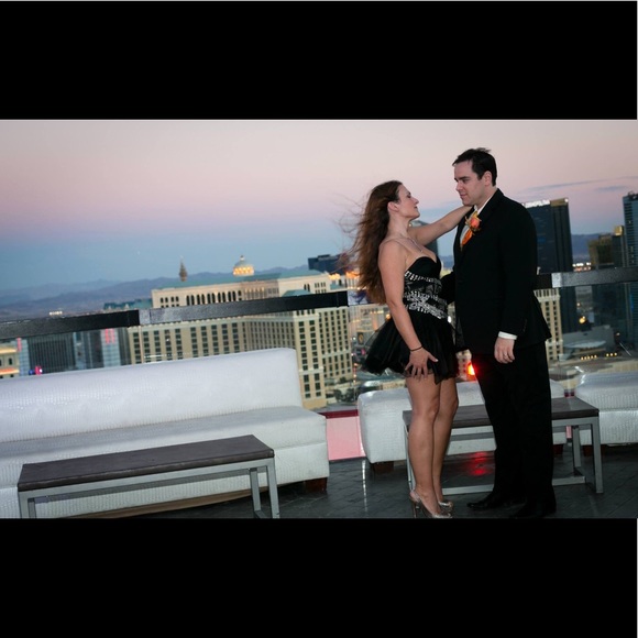 Meet Your Posher - Picture 6 of 8